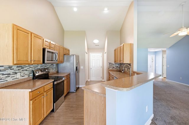 122 Planters Row Lane, Calabash, NC 28467