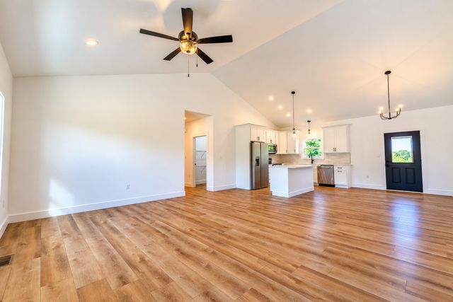 254 Spring Meadows Drive, Science Hill, KY 42553