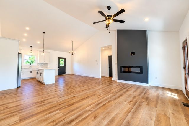 254 Spring Meadows Drive, Science Hill, KY 42553