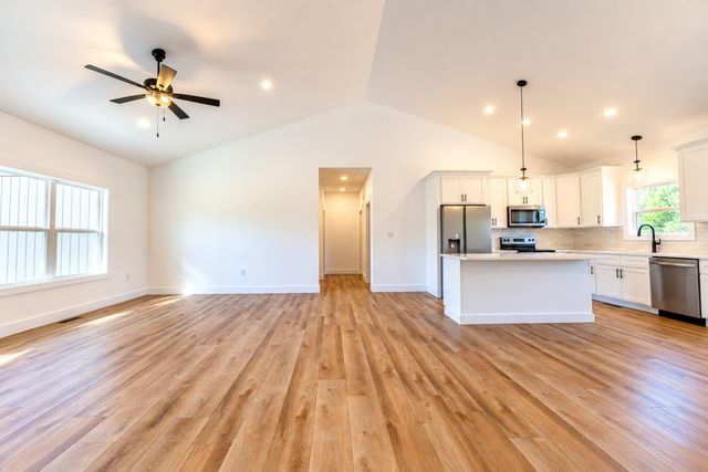 254 Spring Meadows Drive, Science Hill, KY 42553