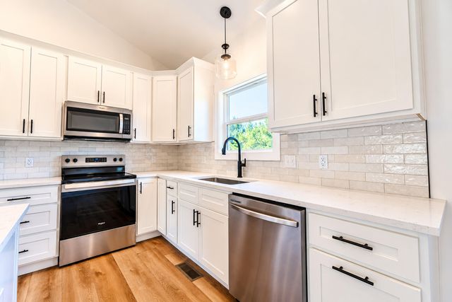 254 Spring Meadows Drive, Science Hill, KY 42553