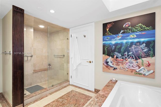 19667 Turnberry Way 19-K, Aventura, FL 33180