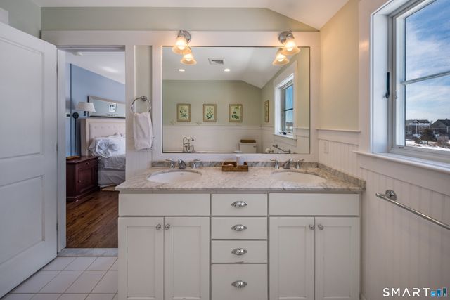 24 Ridgewood Avenue, Madison, CT 06443