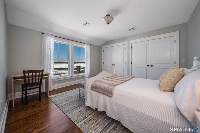 24 Ridgewood Avenue, Madison, CT 06443