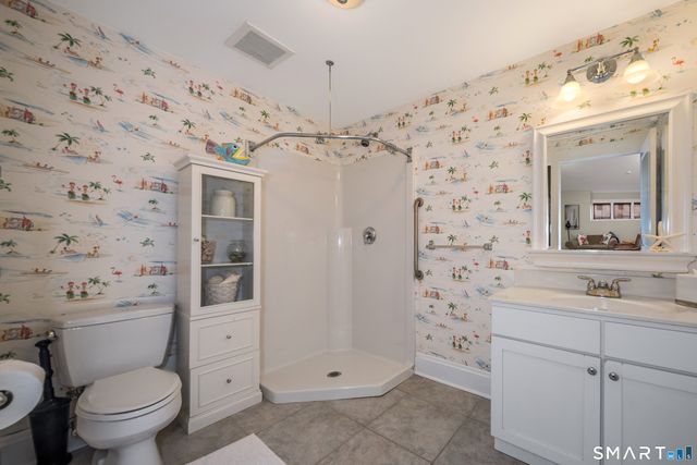 24 Ridgewood Avenue, Madison, CT 06443