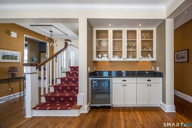 24 Ridgewood Avenue, Madison, CT 06443