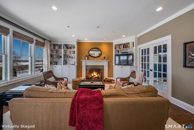 24 Ridgewood Avenue, Madison, CT 06443