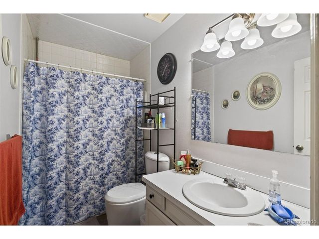 4701 S Lincoln St, Englewood, CO 80113