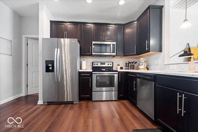 9151 Tansel Creek Drive, Indianapolis, IN 46234