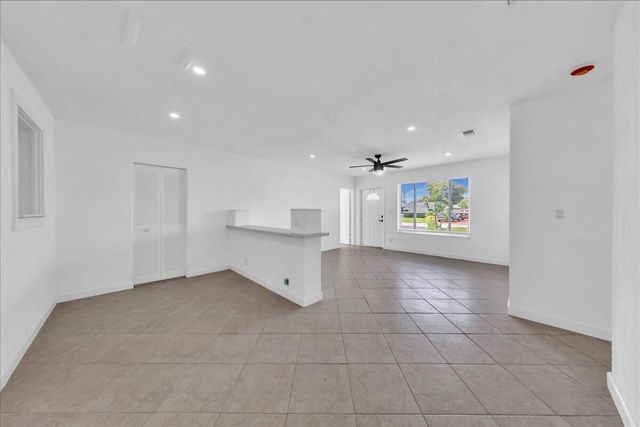 6311 SW 2ND Street, Margate, FL 33068