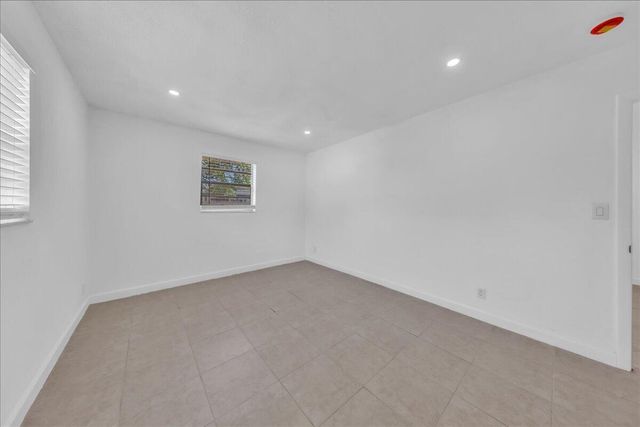 6311 SW 2ND Street, Margate, FL 33068