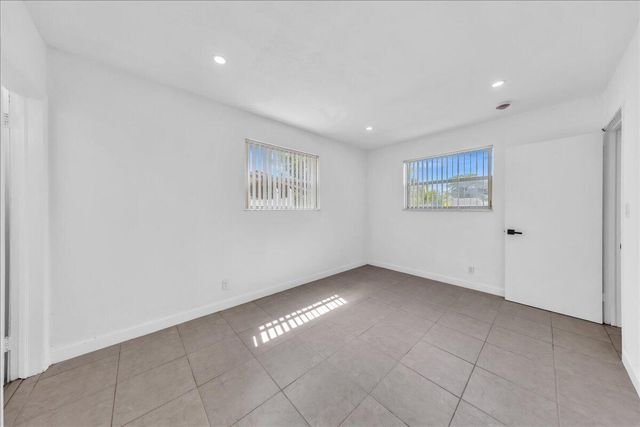 6311 SW 2ND Street, Margate, FL 33068