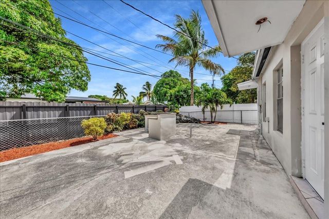 6311 SW 2ND Street, Margate, FL 33068