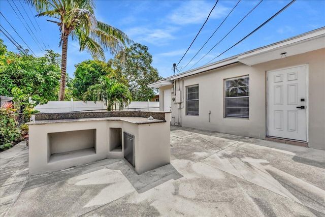 6311 SW 2ND Street, Margate, FL 33068