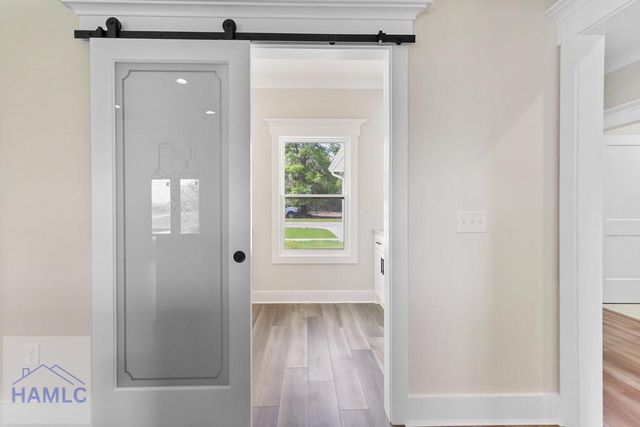 88 Northshore Avenue, Jesup, GA 31545