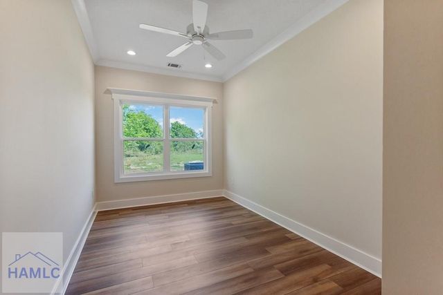 88 Northshore Avenue, Jesup, GA 31545