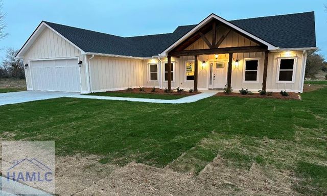 88 Northshore Avenue, Jesup, GA 31545