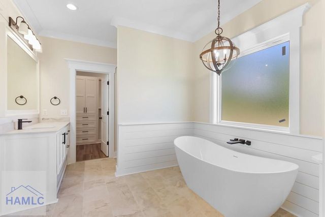 88 Northshore Avenue, Jesup, GA 31545