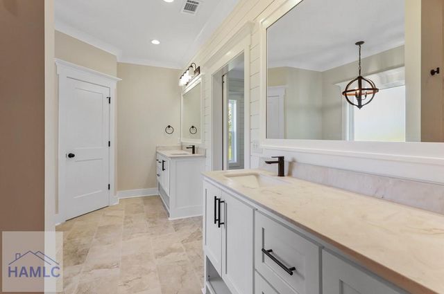 88 Northshore Avenue, Jesup, GA 31545