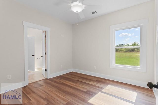 88 Northshore Avenue, Jesup, GA 31545