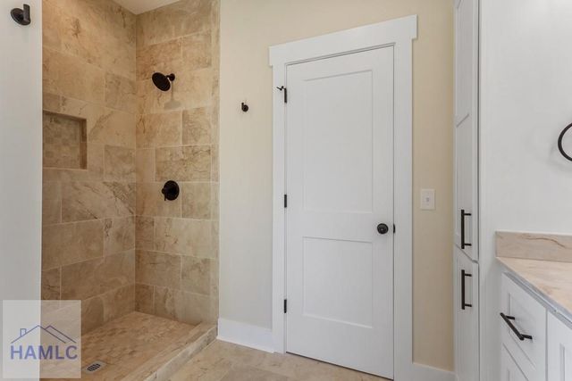 88 Northshore Avenue, Jesup, GA 31545