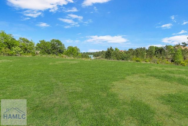 88 Northshore Avenue, Jesup, GA 31545