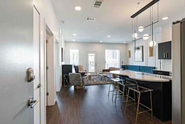 920 South St Apt 216, Nashville, TN 37203