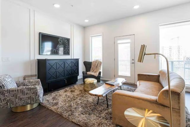 920 South St Apt 216, Nashville, TN 37203