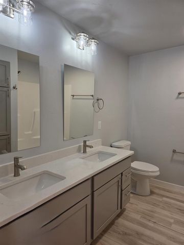 982 BYRD AVENUE, Neenah, WI 54956