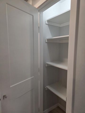 982 BYRD AVENUE, Neenah, WI 54956