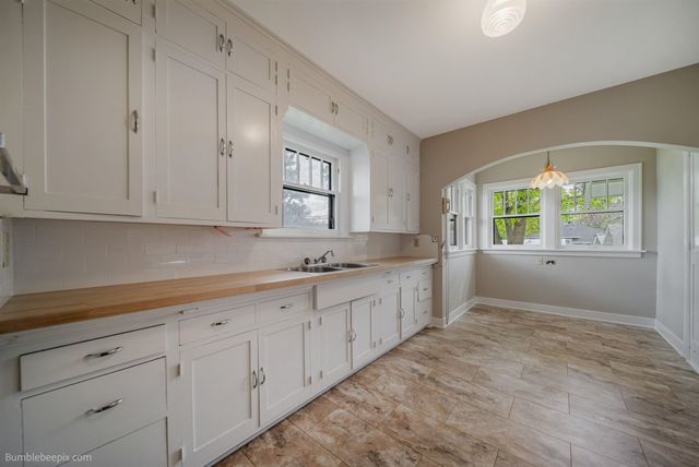 2803 W Fairview Ave, Spokane, WA 99205