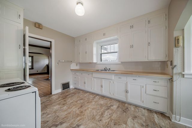 2803 W Fairview Ave, Spokane, WA 99205