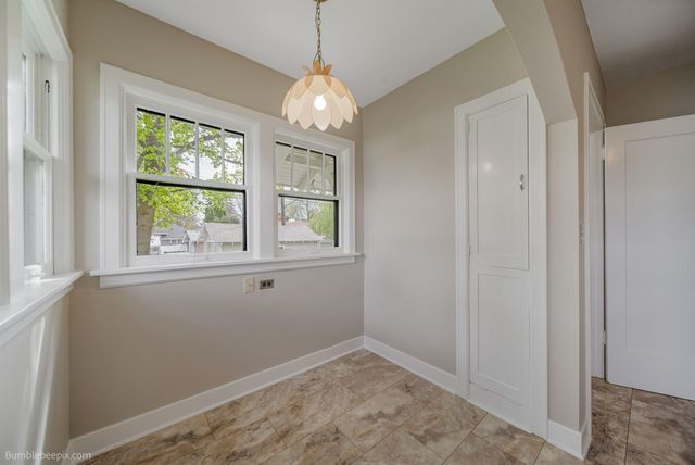 2803 W Fairview Ave, Spokane, WA 99205