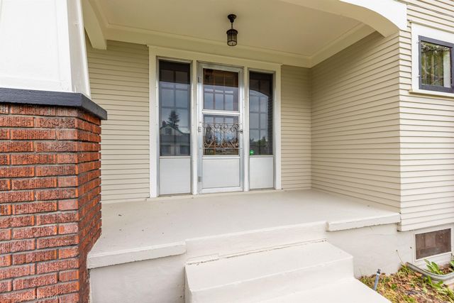 2803 W Fairview Ave, Spokane, WA 99205