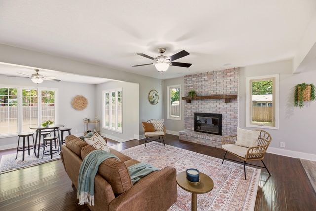 2200 W 51st st, Wichita, KS 67204