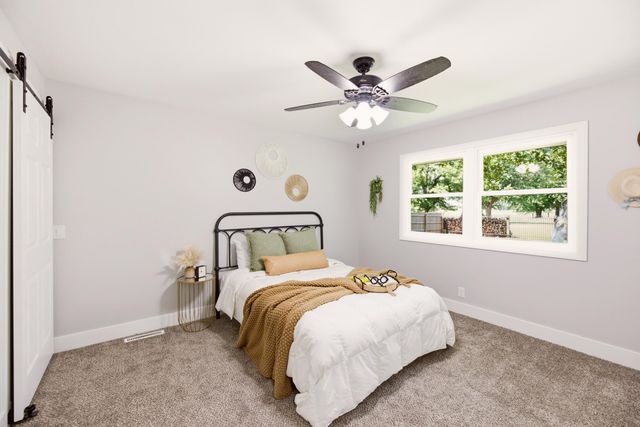 2200 W 51st st, Wichita, KS 67204