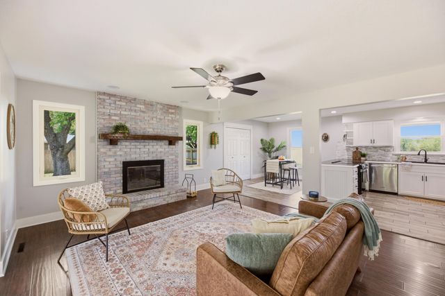 2200 W 51st st, Wichita, KS 67204