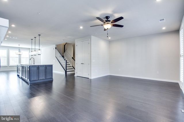 7510 SAWYER FARM WAY, Mclean, VA 22102