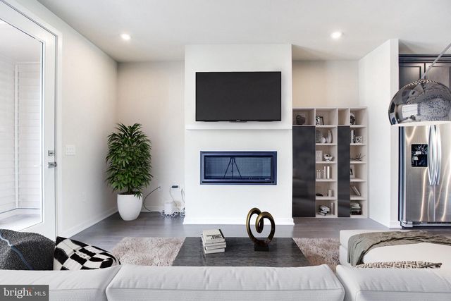 7510 SAWYER FARM WAY, Mclean, VA 22102