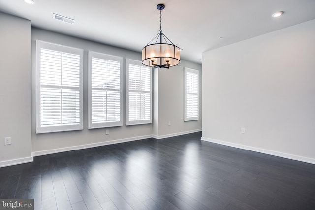 7510 SAWYER FARM WAY, Mclean, VA 22102