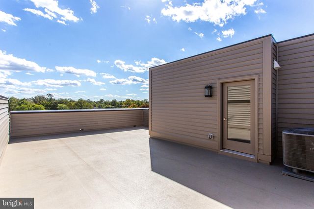 7510 SAWYER FARM WAY, Mclean, VA 22102