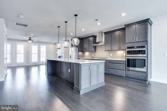 7510 SAWYER FARM WAY, Mclean, VA 22102