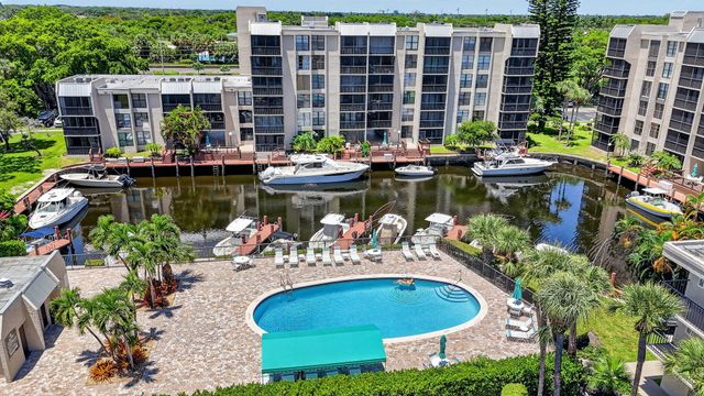 4 Royal Palm Way 403, Boca Raton, FL 33432