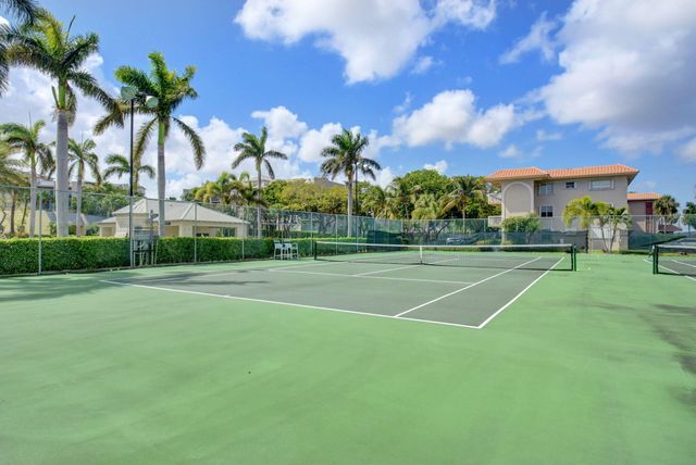 4 Royal Palm Way 403, Boca Raton, FL 33432
