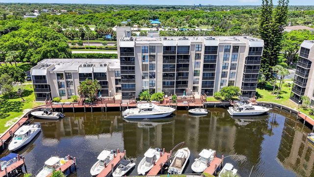 4 Royal Palm Way 403, Boca Raton, FL 33432