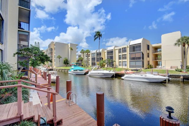 4 Royal Palm Way 403, Boca Raton, FL 33432