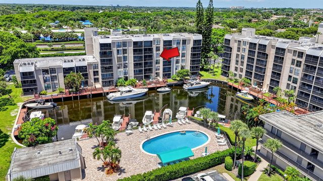4 Royal Palm Way 403, Boca Raton, FL 33432