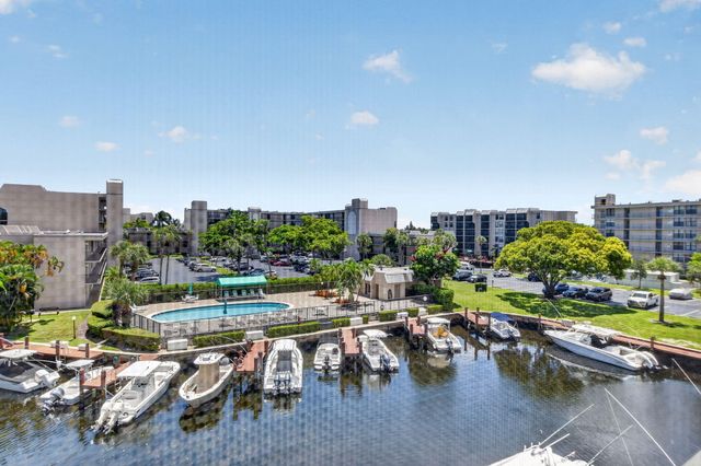 4 Royal Palm Way 403, Boca Raton, FL 33432