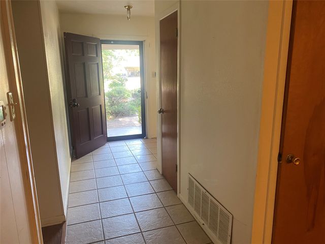 3271 Hubbard Street, Paris, TX 75460