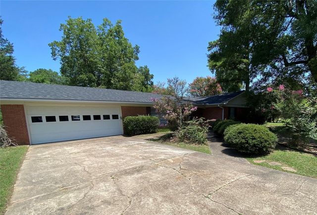 3271 Hubbard Street, Paris, TX 75460